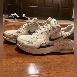 Nike Air Max Excee Dark Green & Beige